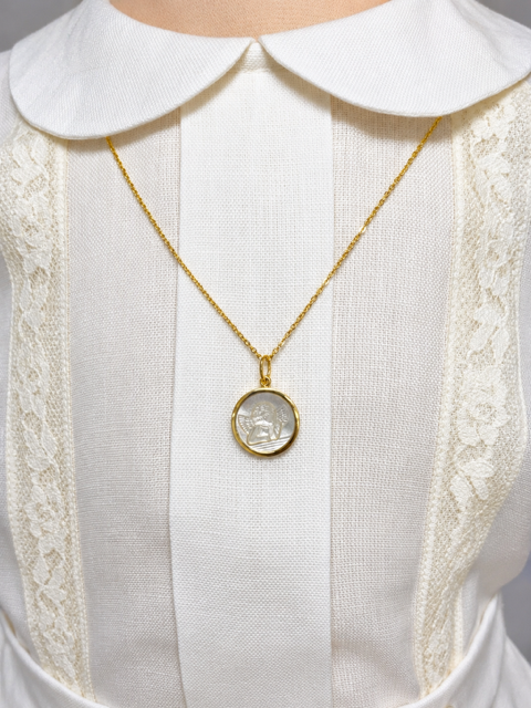 24K Gold-Plated Necklace and Nacar Medallion