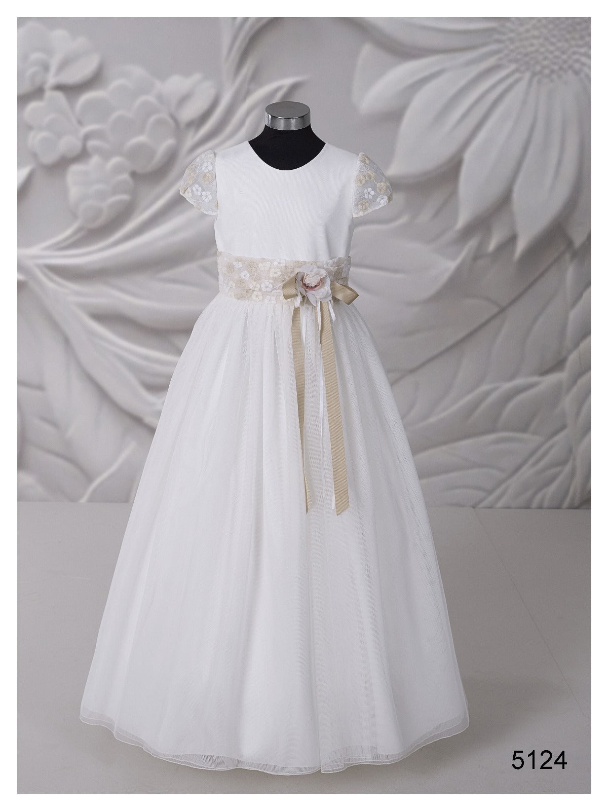 Limited Edition First Communion Dress with Marfil Details - Code 5124