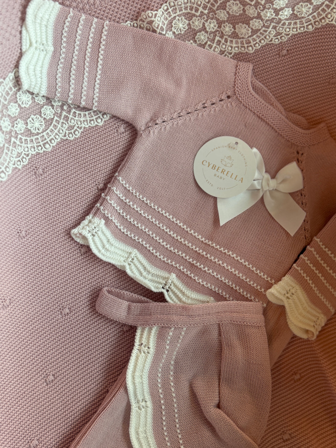 Laced in Love – 3-Piece Knit Baby Set with Vintage-Inspired Trim #C6002