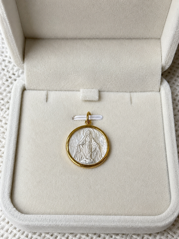 24K Gold-Plated MEDAL Nacar and Gold Medal