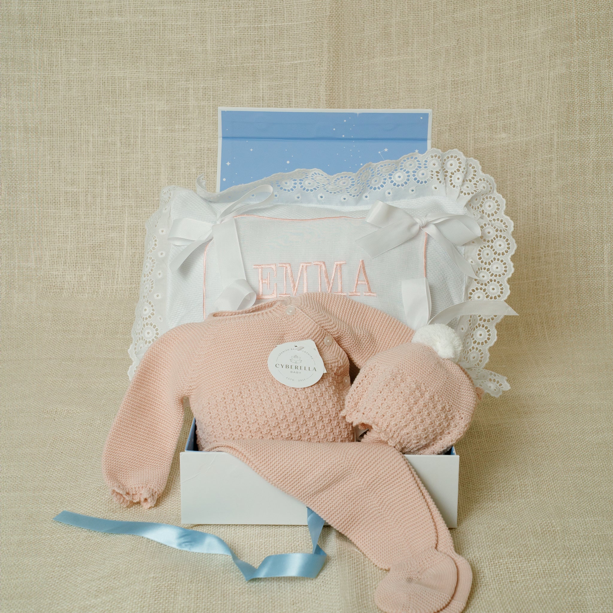 GIFT BOX - Personalized Knit Set – Pink (BIB & Pillow)