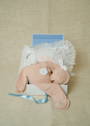 GIFT BOX - Personalized Knit Set – Pink (BIB & Pillow)