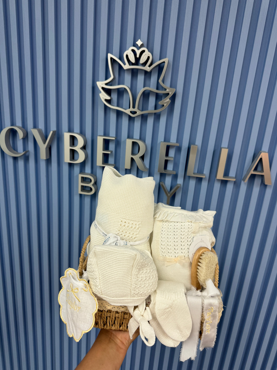 Cyberella Gift Basket: Ivory